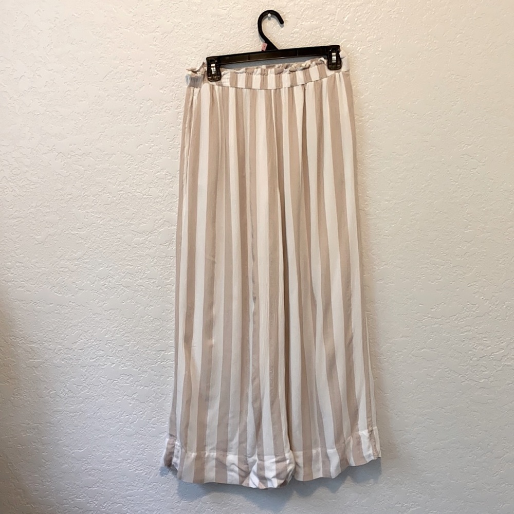 Women’s Pants.